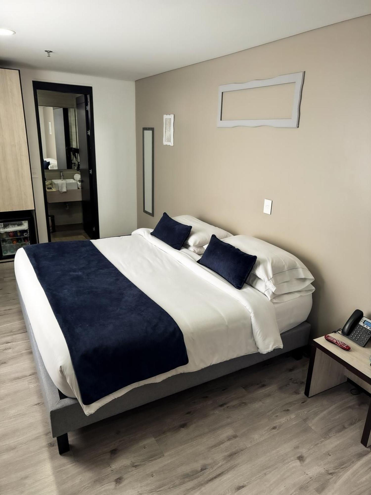 Hotel Wlh Silver Corferias 波哥大 外观 照片